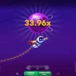 Terbang Tinggi Ke Luar Angkasa Penuh Adrenalin di Spaceman